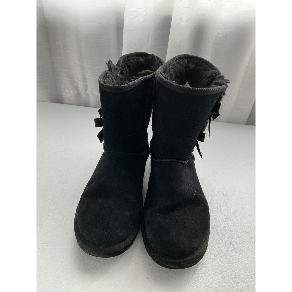 Koolaburra Black Suede Sheepskin Lined Boots with‎ Bow Detail Women's Size US 8